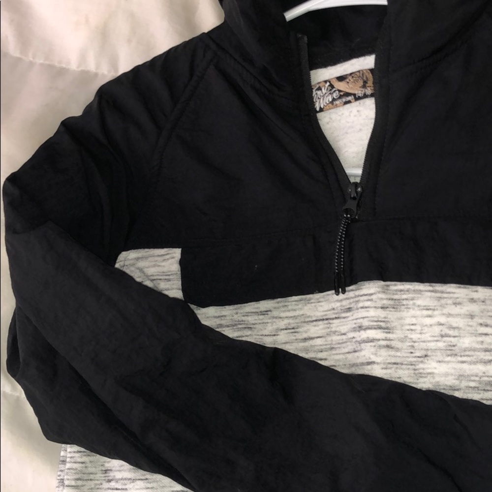 jacket - Picture 4 of 4